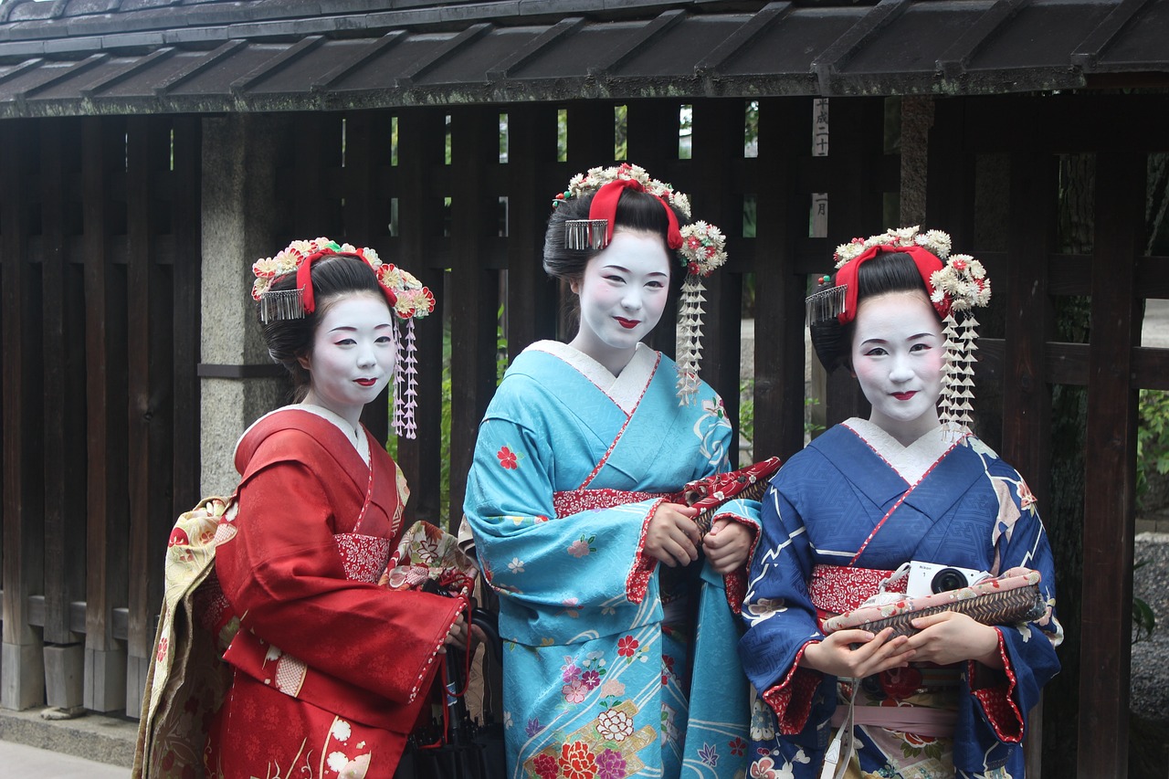 The Fascinating History of the Geisha